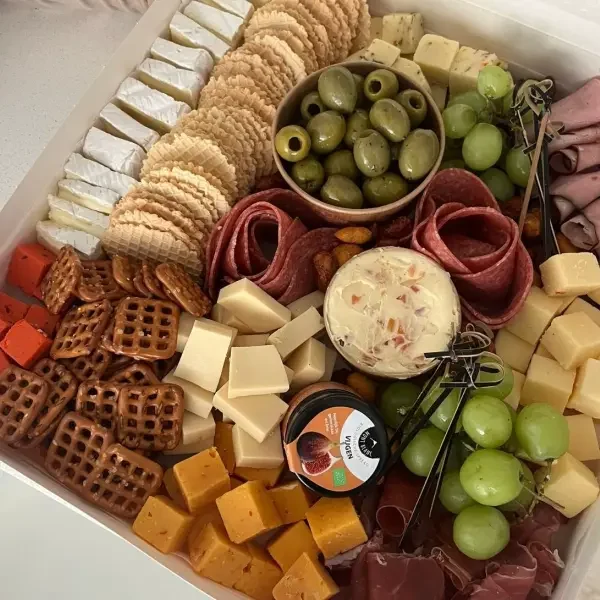 Welcome Platter Upon Your Arrival in Aruba 03
